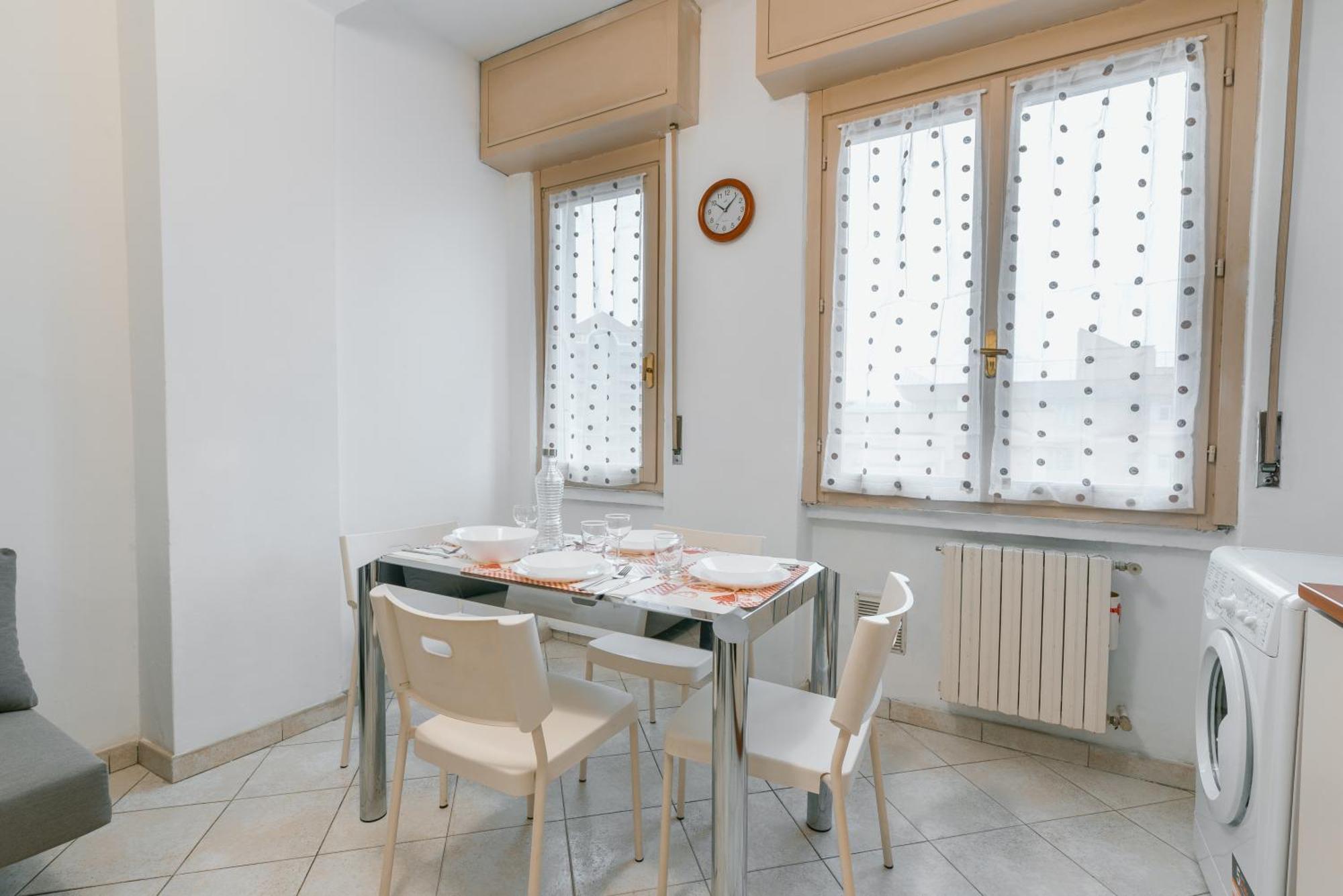 Ihost Apartment - De Andreis 11 Milan Bagian luar foto