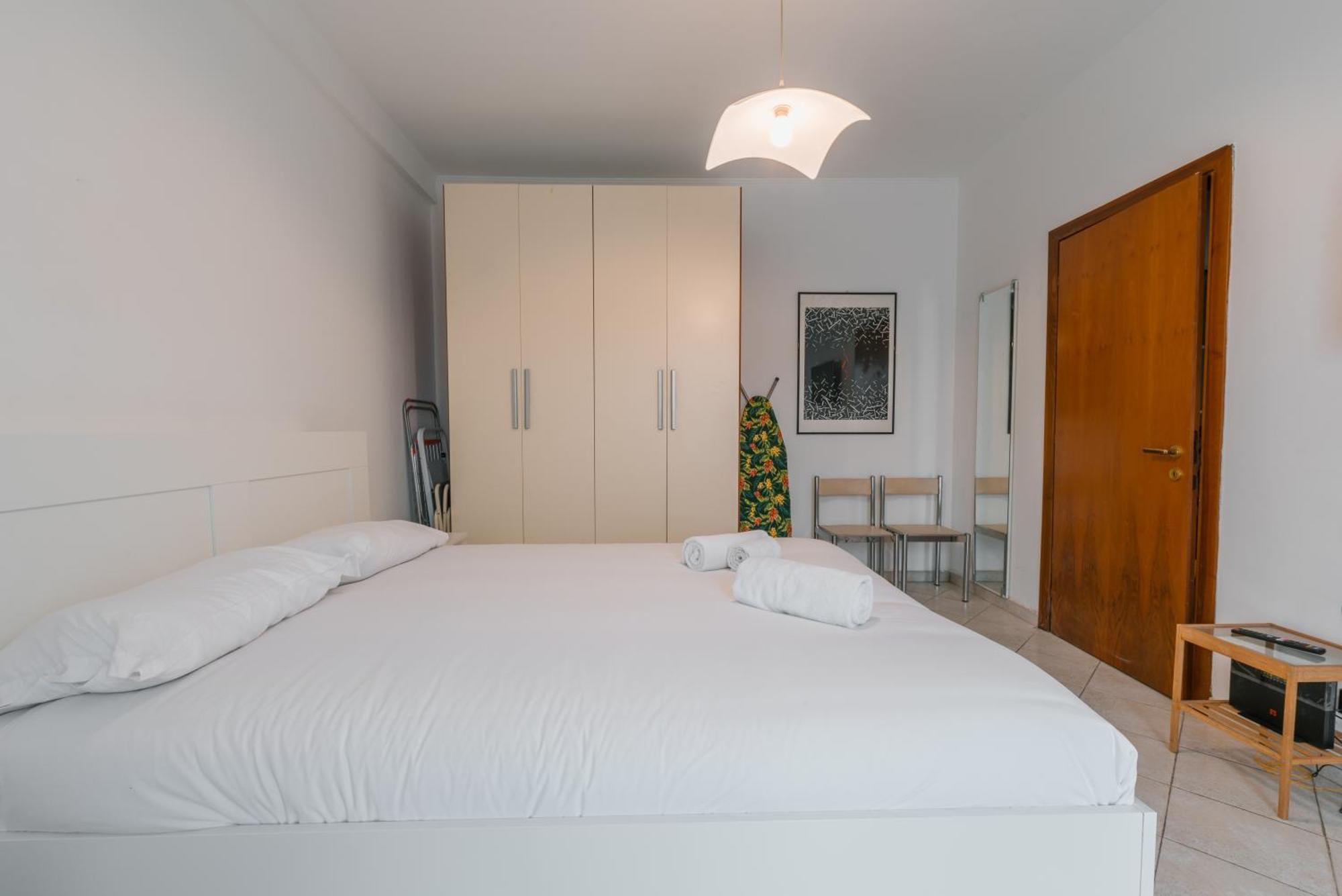 Ihost Apartment - De Andreis 11 Milan Bagian luar foto