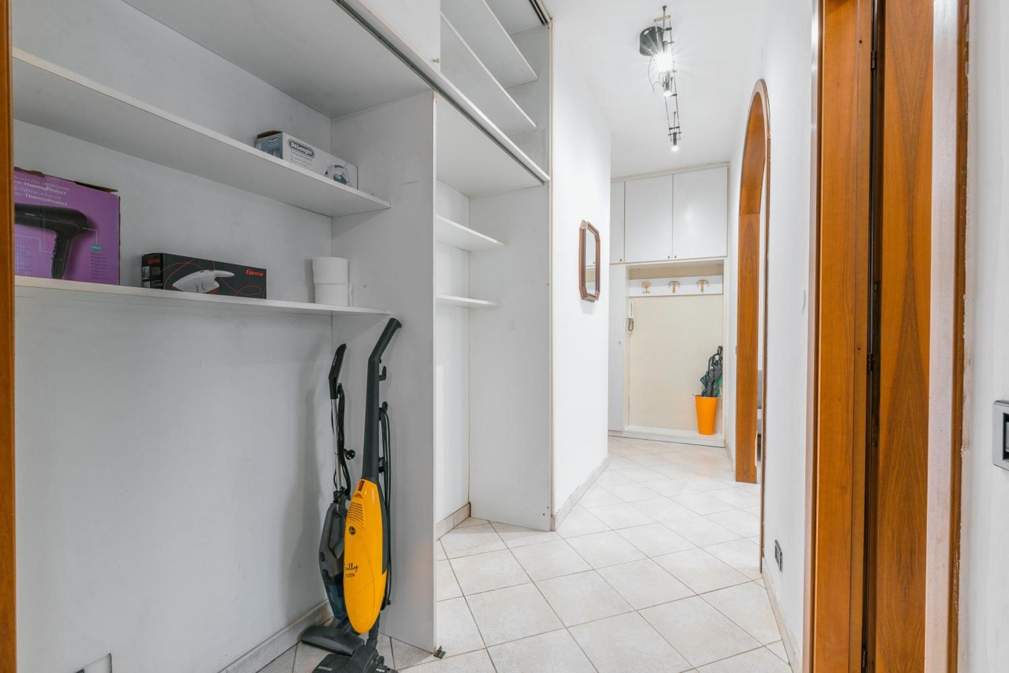 Ihost Apartment - De Andreis 11 Milan Bagian luar foto